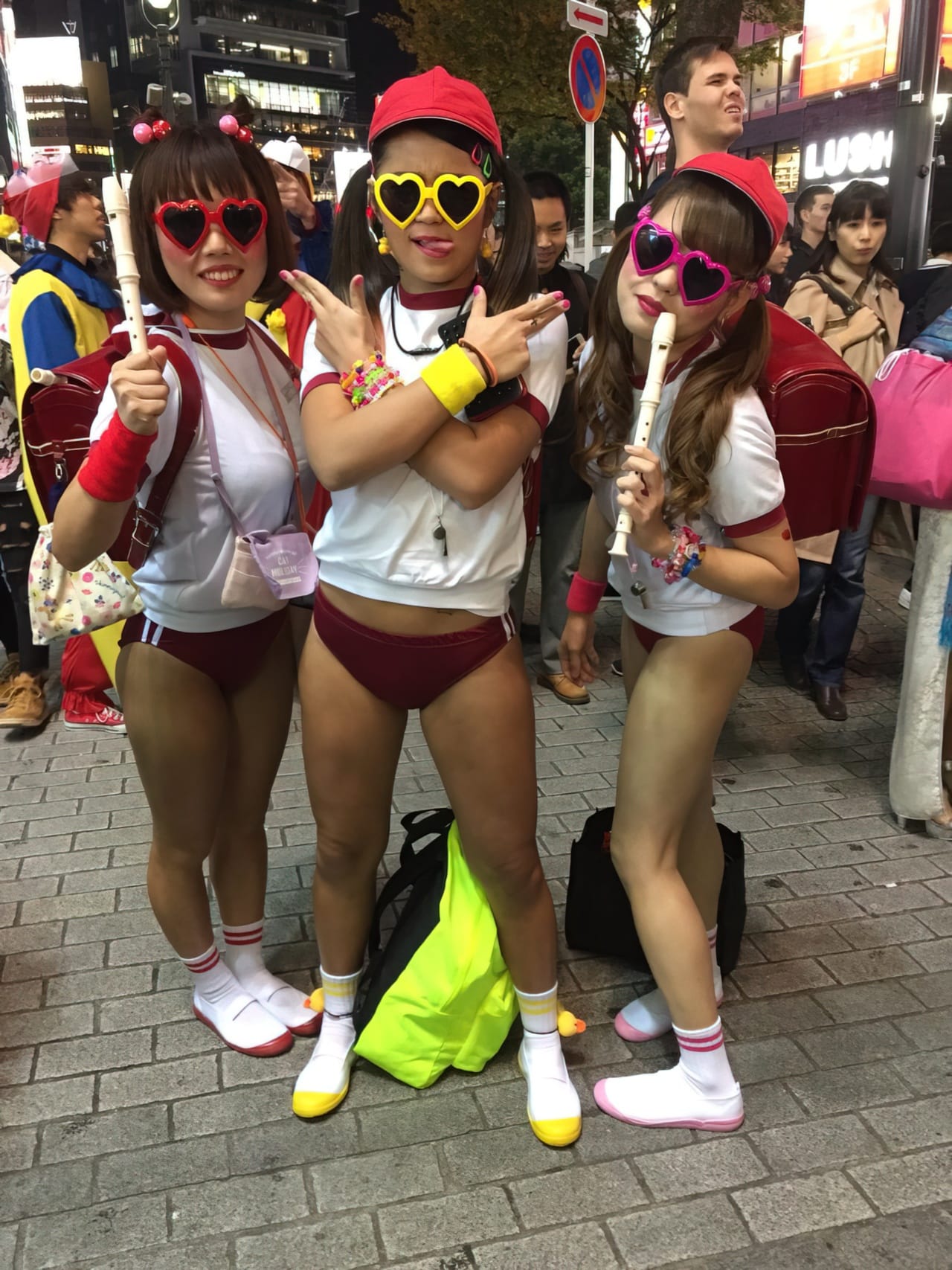 El Halloween en Shibuya se salio de control con sexis disfraces y mucha ropa interior 1 ind El Halloween en Shibuya se salio de control con sexis disfraces y mucha ropa interior 1 ind