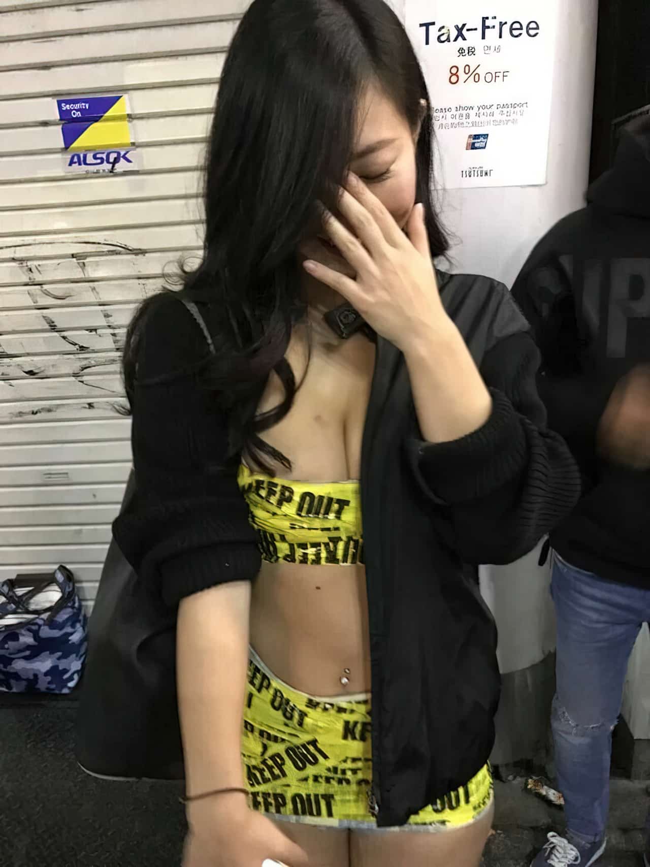 El Halloween en Shibuya se salio de control con sexis disfraces y mucha ropa interior 3 ind El Halloween en Shibuya se salio de control con sexis disfraces y mucha ropa interior 3 ind