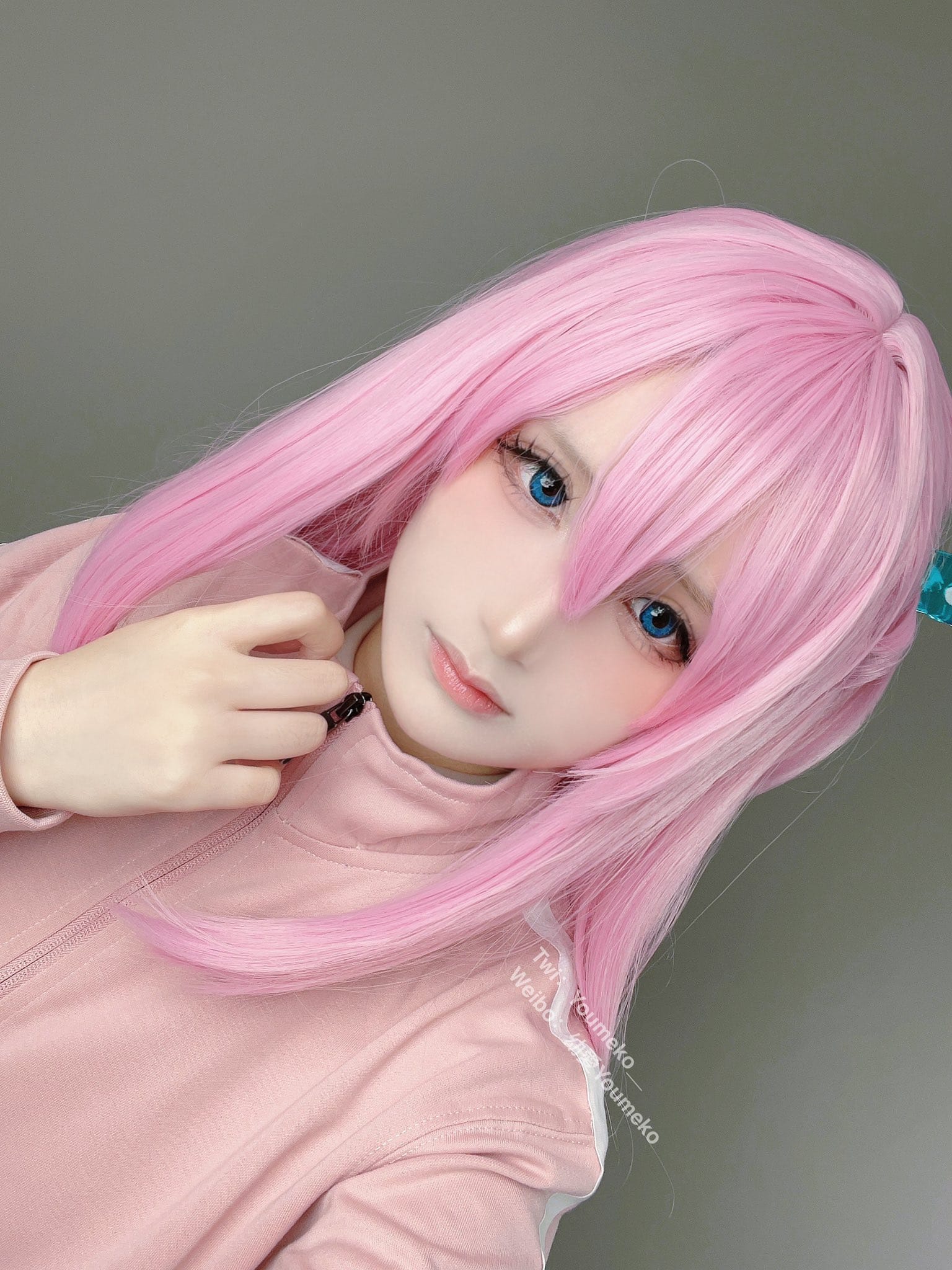 Bocchi the Rock Bocchi conejita cosplay @Youmeko Bocchi the Rock Bocchi conejita cosplay @Youmeko